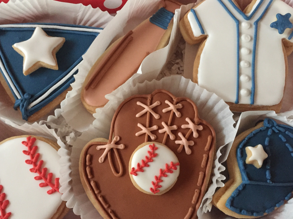 Milwaukee Brewers Cookies, Milwaukee Brewers Cake, Christian Yelich Jersey  Cookie, Ryan Braun Jersey Cookie, Milwaukee Bucks Cookies WI